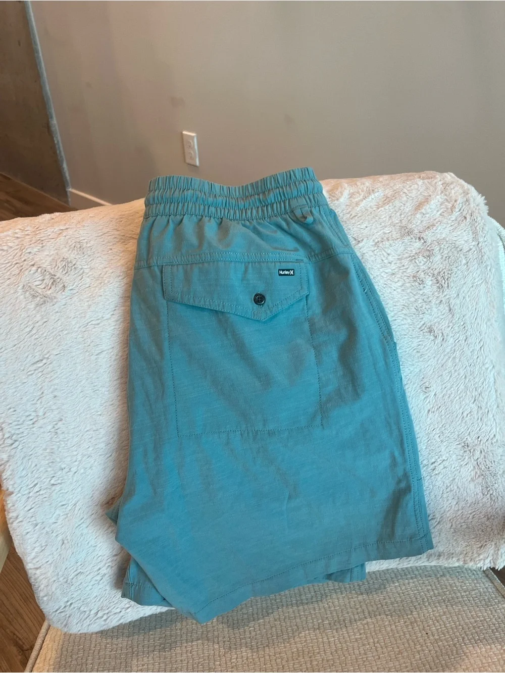 Hurley light teal